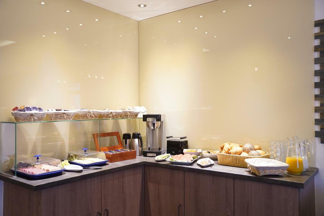 Hotel Dias Pinneberg Ngoại thất bức ảnh